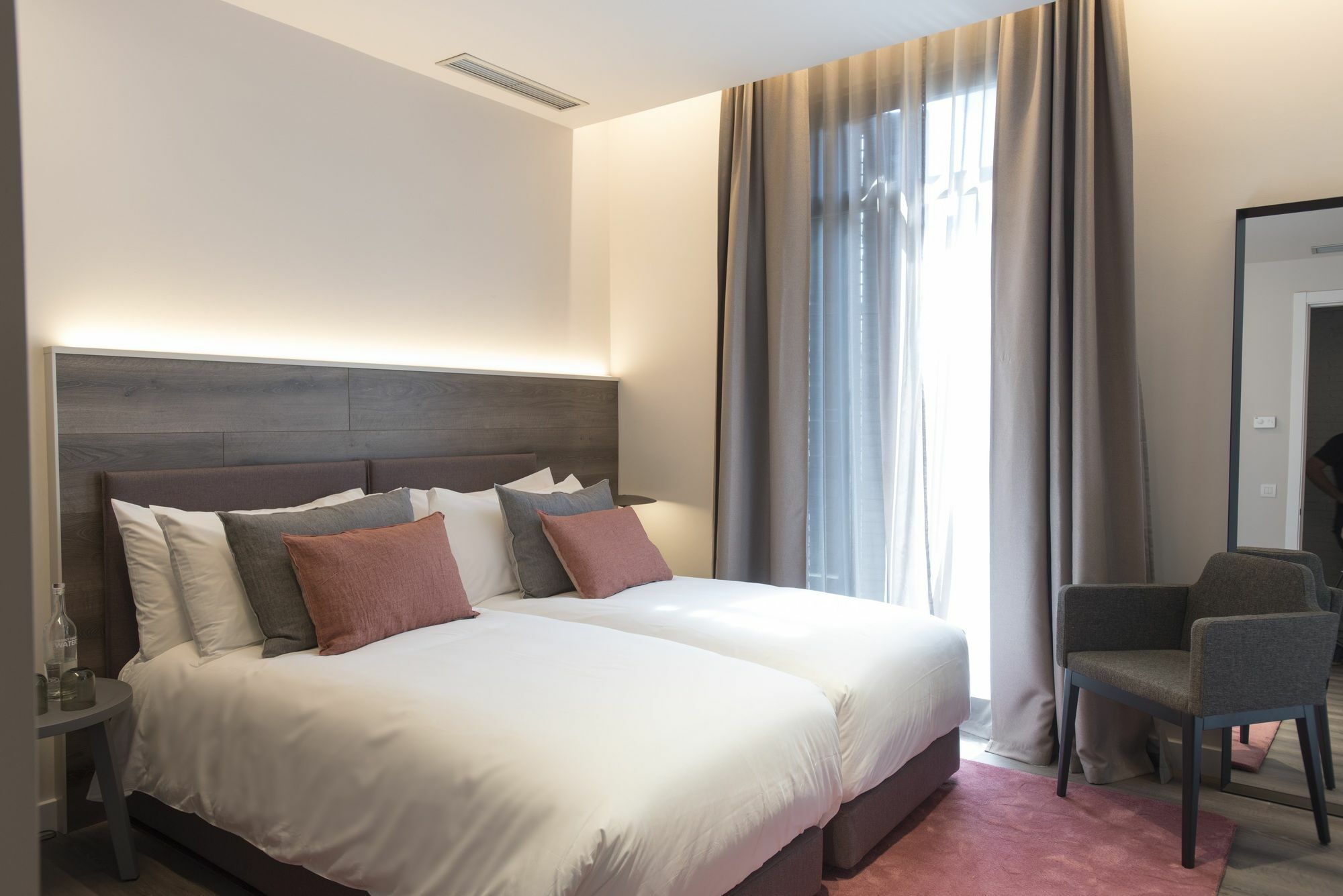 Casagrand Luxury Suites Barcelona Exteriör bild